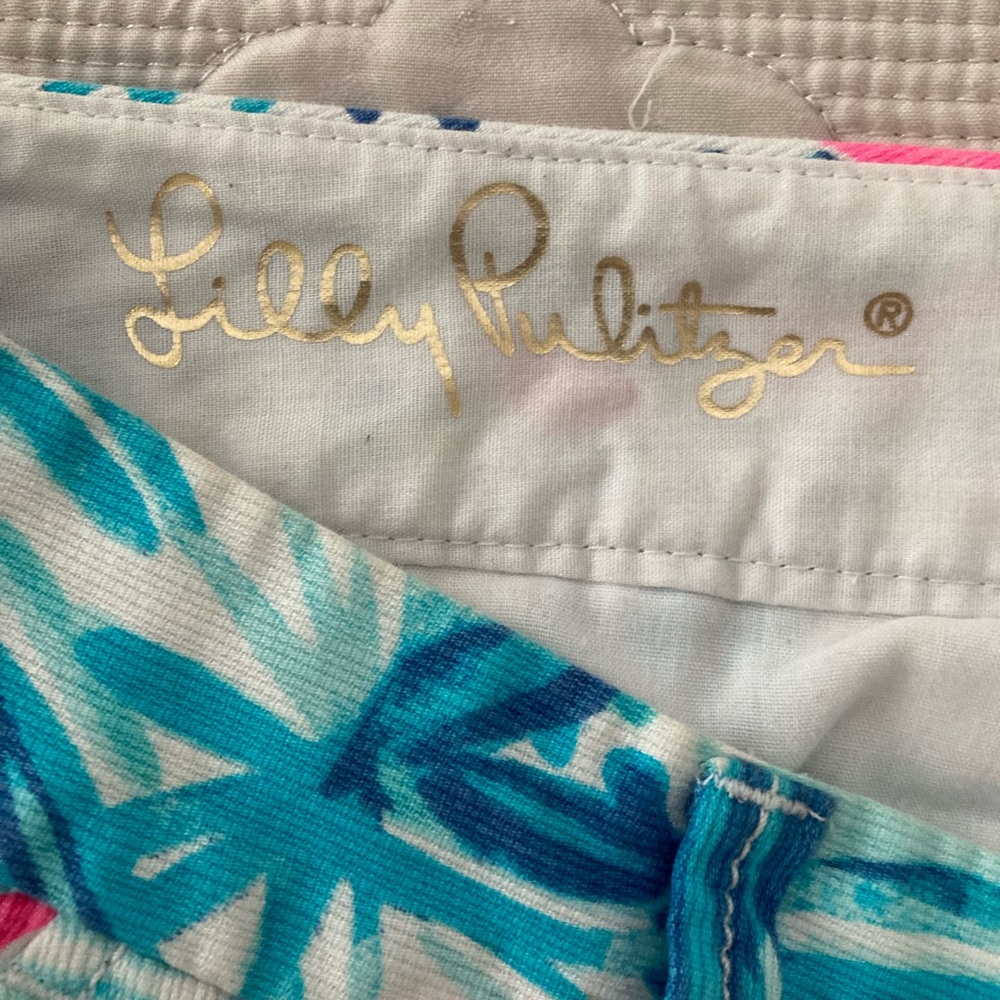 Lilly Pulitzer Callahan Shorts - Picture 7 of 8